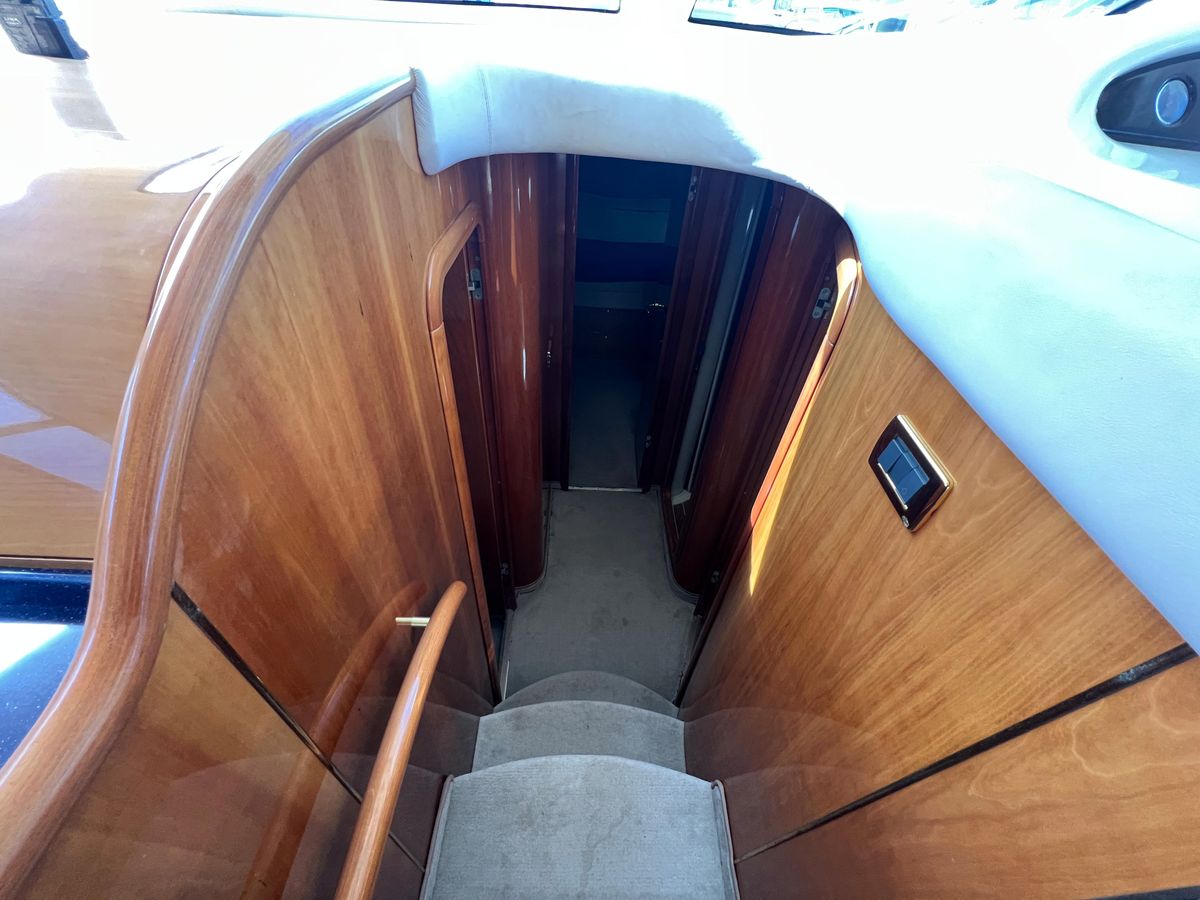 2004 Cranchi 48 