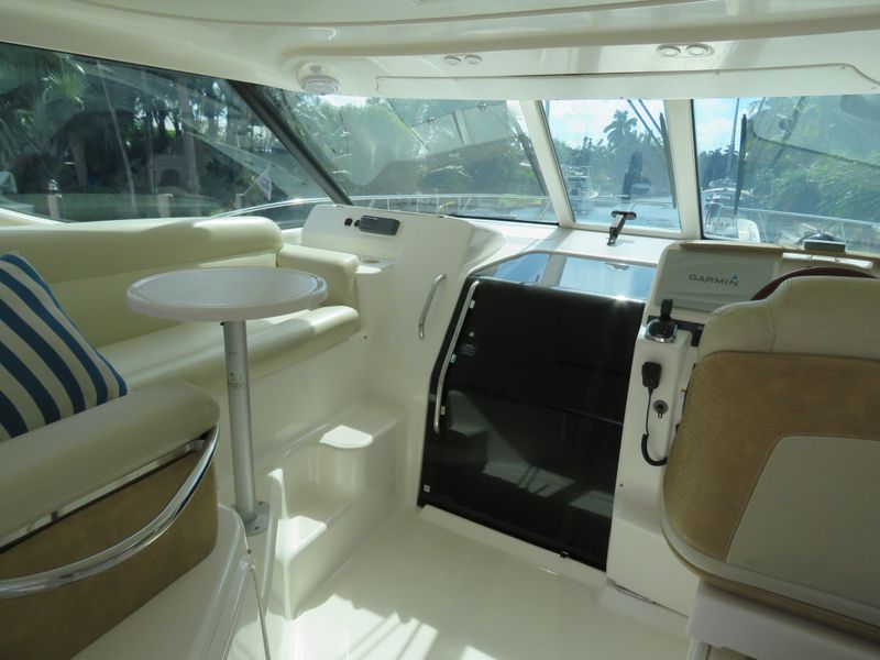 2008 Tiara Yachts 3900 Sovran