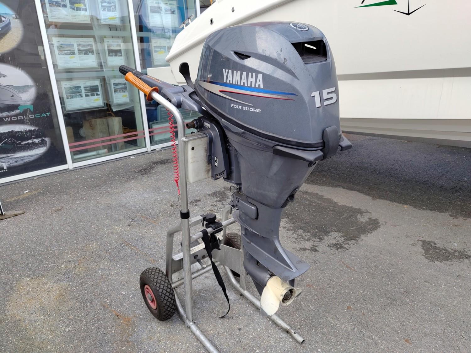 2007 Yamaha F15, 15cv 4 temps, arbre court, barre franche