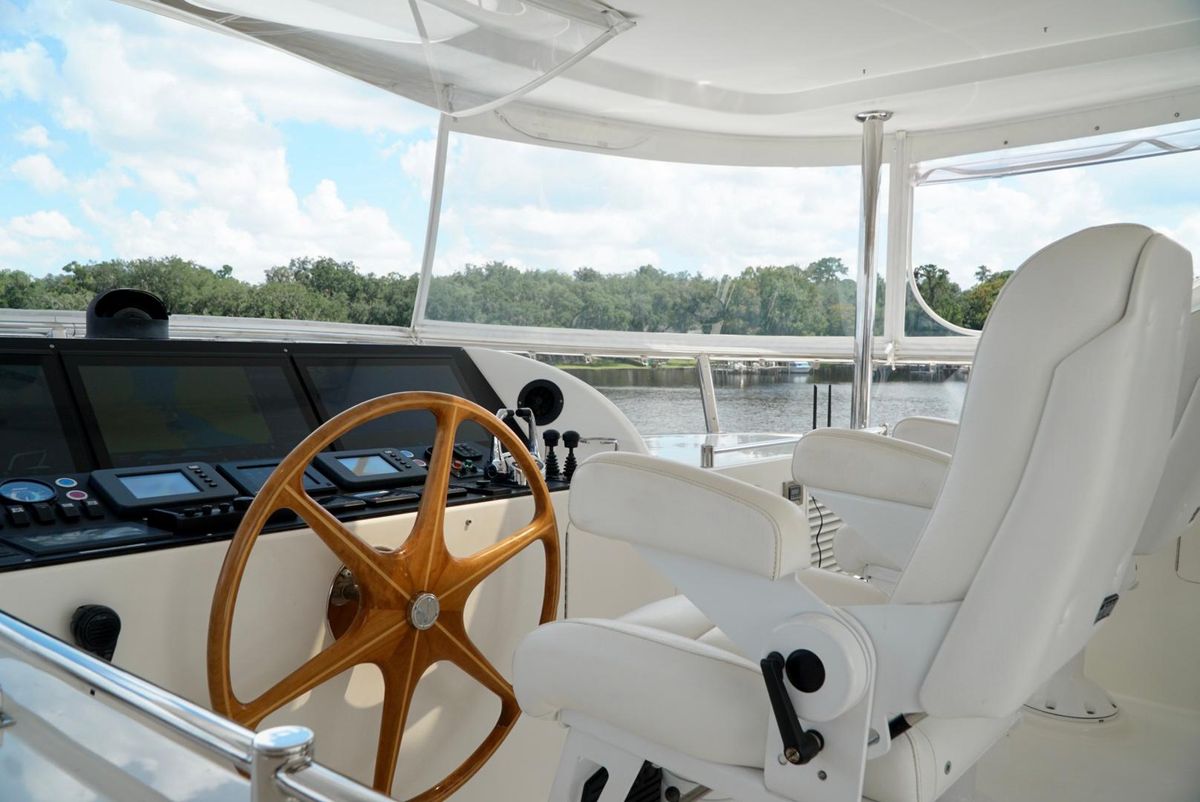 2008 Ocean Alexander 74 