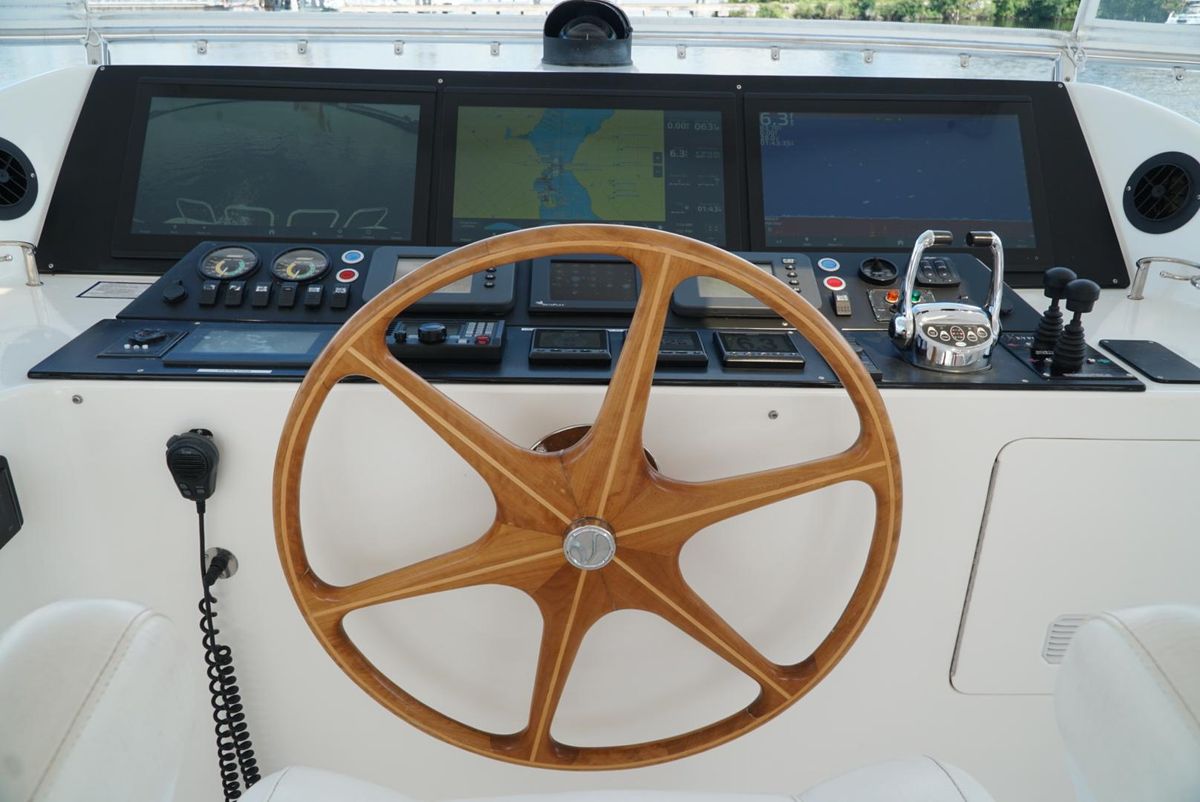 2008 Ocean Alexander 74 