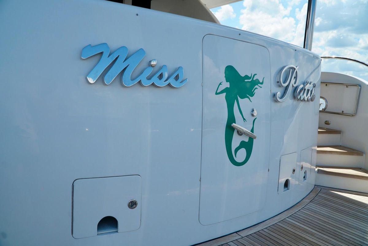 2008 Ocean Alexander 74 