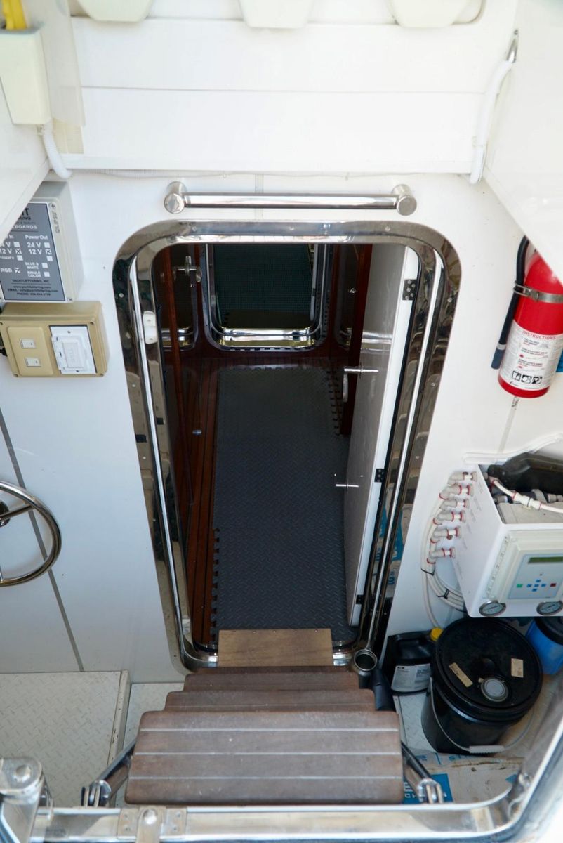 2008 Ocean Alexander 74 