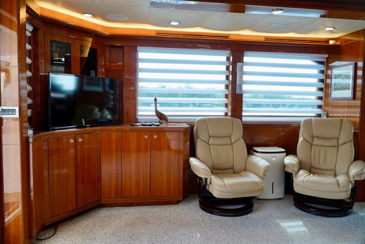 2008 Ocean Alexander 74 