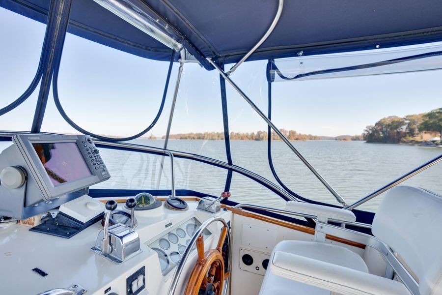 1989 Grand Banks 42 Motoryacht