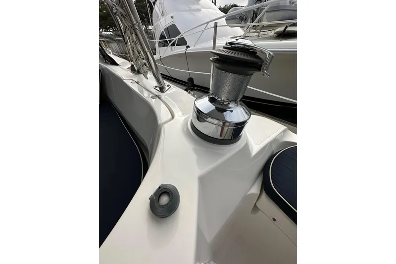 Dasananas Yacht Photos Pics 2008 Hunter 49 sailboat deck with winch and railing details.