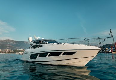 2017 Sunseeker Predator 57