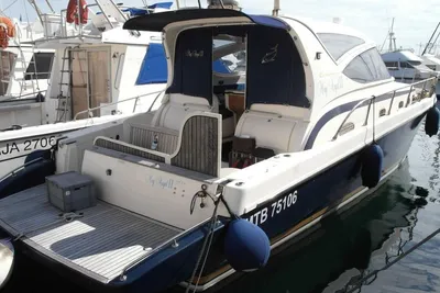 Cayman Yachts 43 open