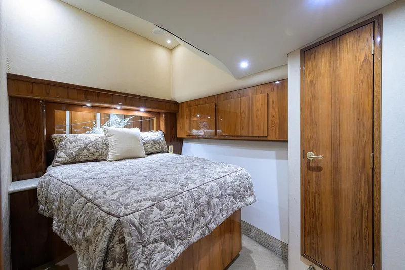 Nest Egg Yacht Photos Pics 