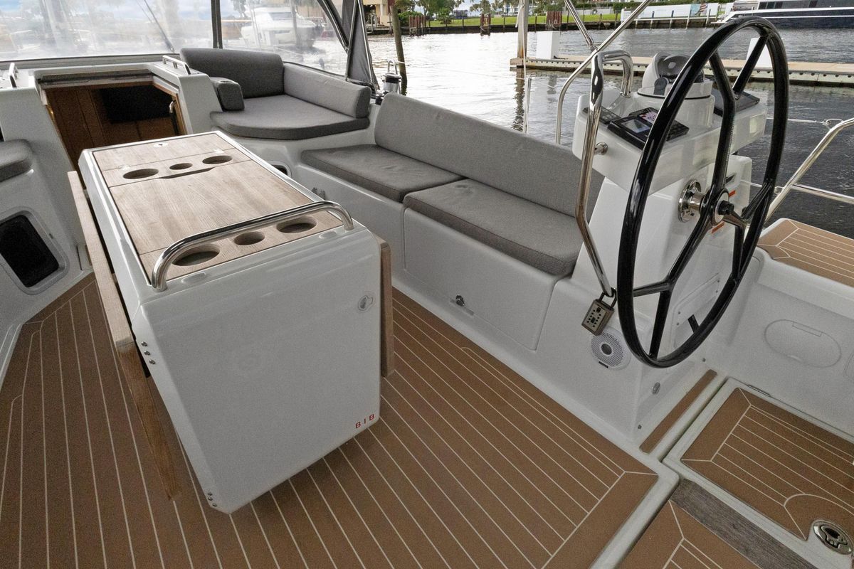2021 Jeanneau 51 