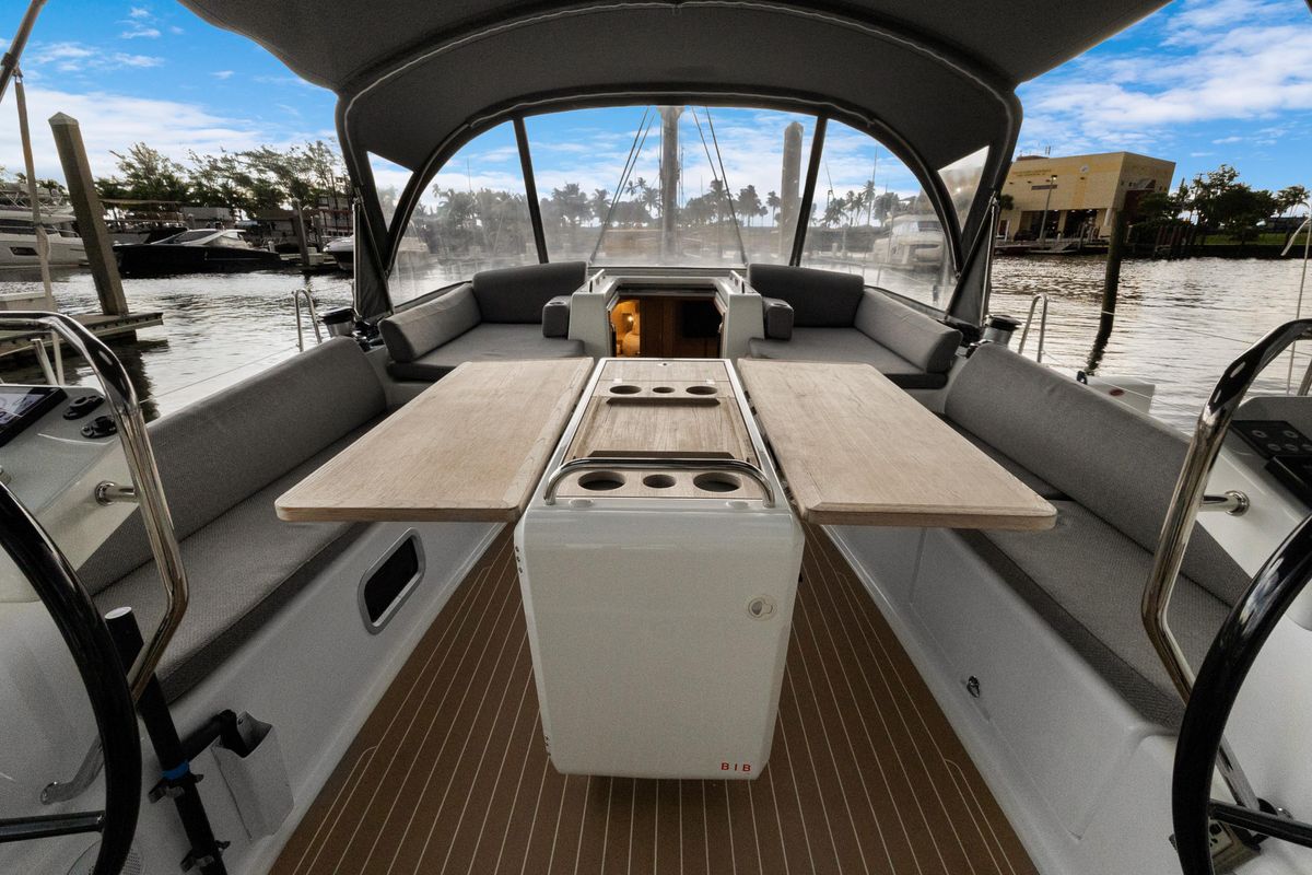 2021 Jeanneau 51 
