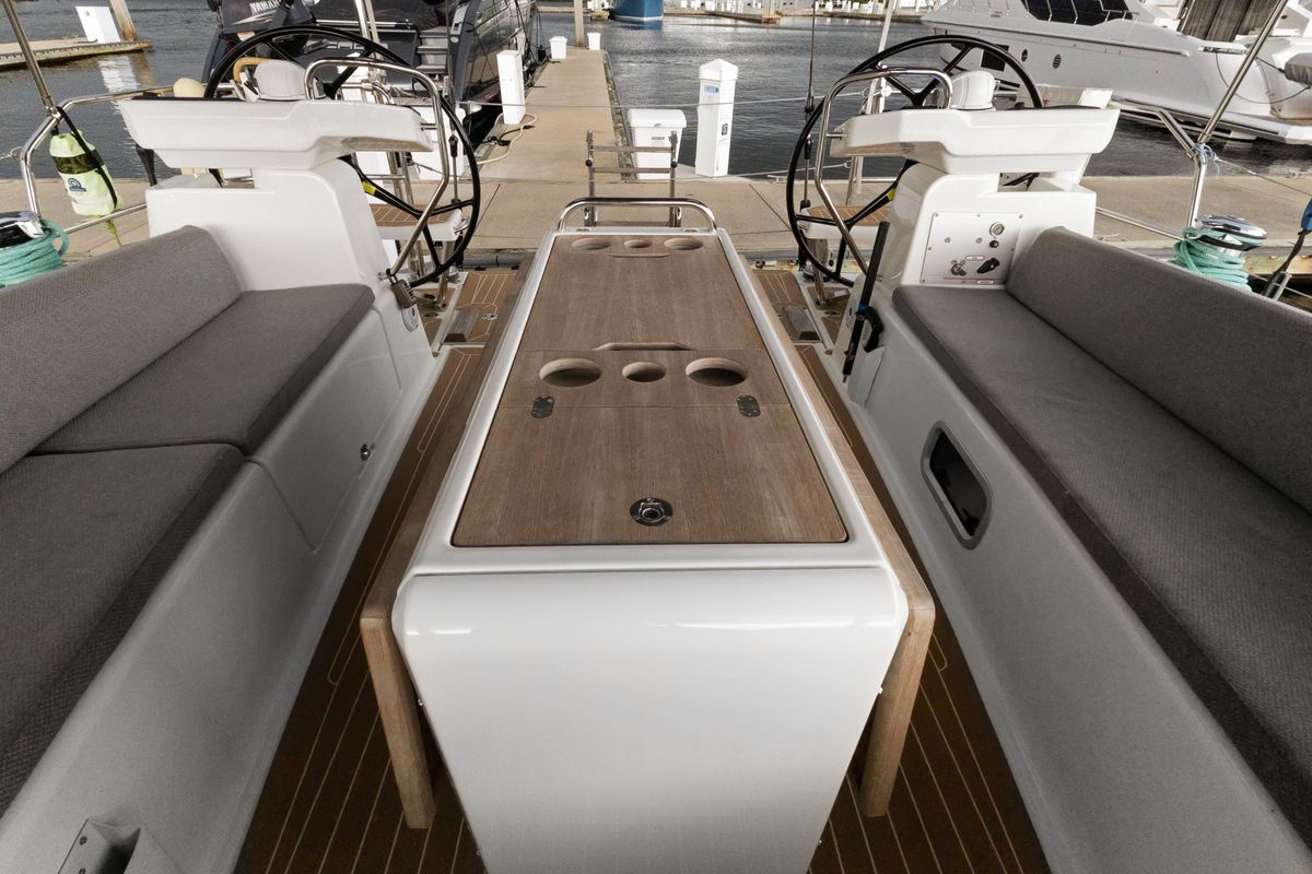 2021 Jeanneau 51 