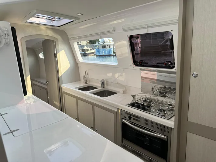 Sugarloaf Yacht Photos Pics 