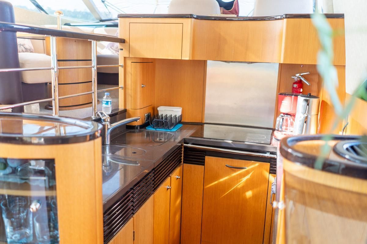 2008 Fairline 58 