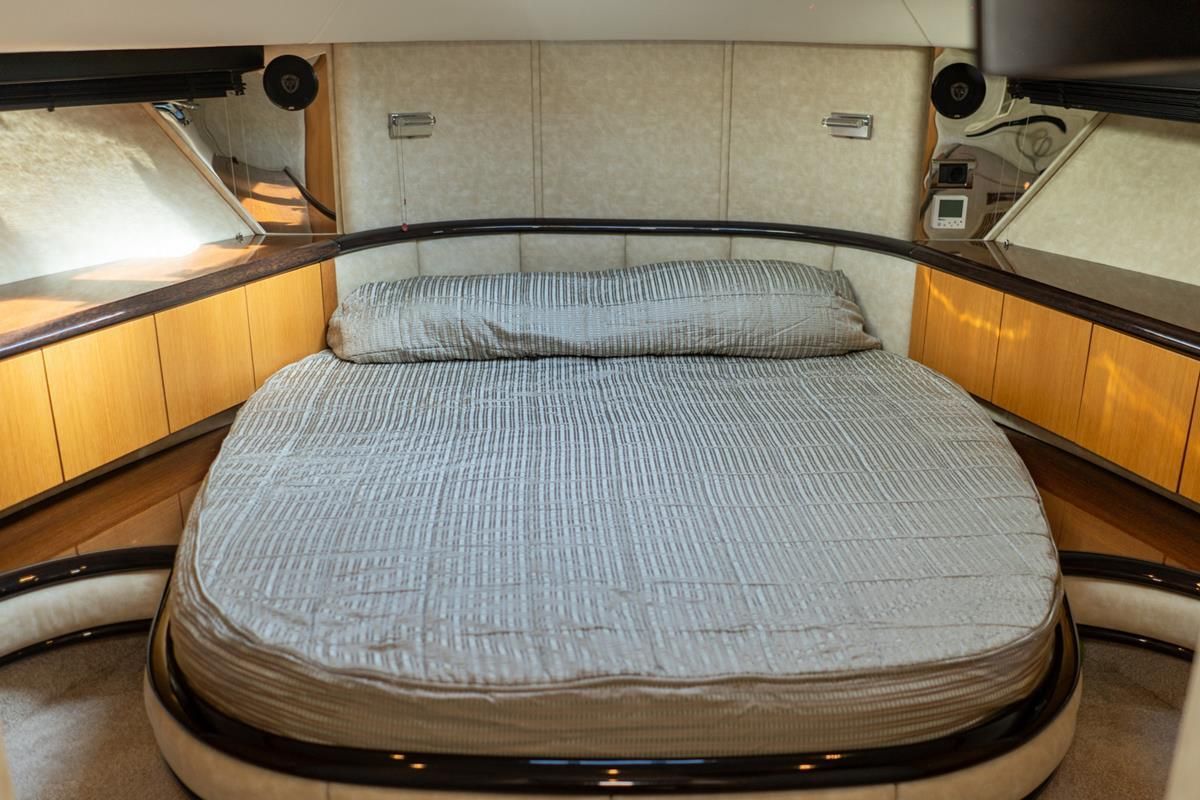 2008 Fairline 58 