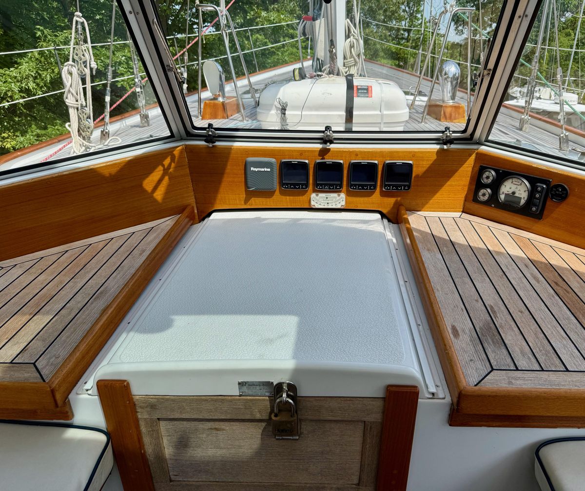 1984 Hallberg-Rassy 49 