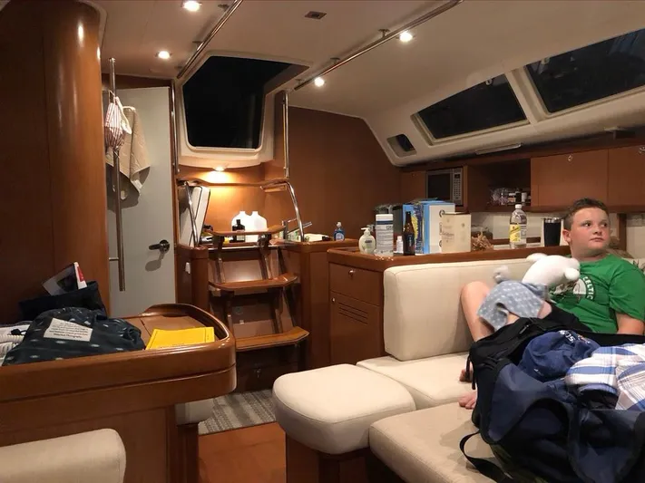 Rob Roy Yacht Photos Pics Interior of 2008 Beneteau Oceanis 46 yacht with cozy seating and modern amenities.