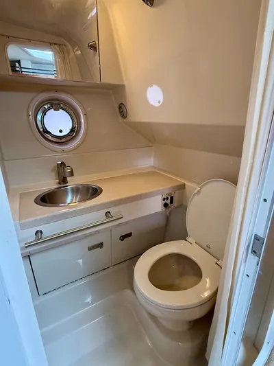 Just Us Yacht Photos Pics 