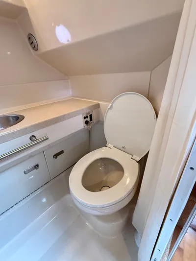 Just Us Yacht Photos Pics 