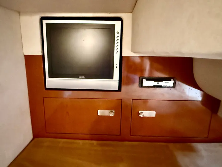 Just Us Yacht Photos Pics 