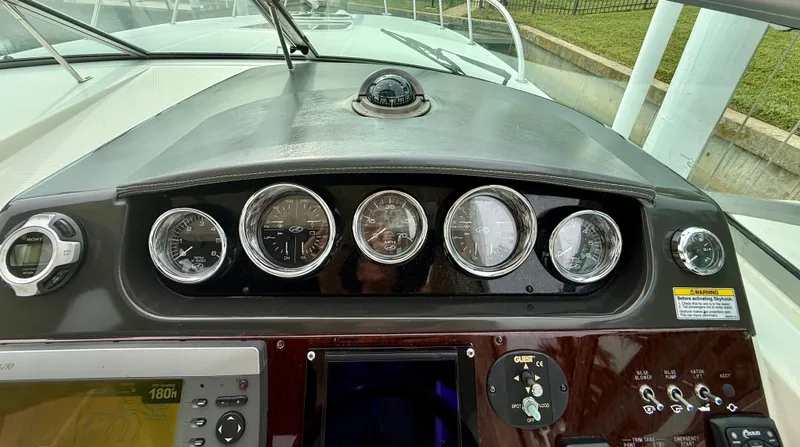 Just Us Yacht Photos Pics 