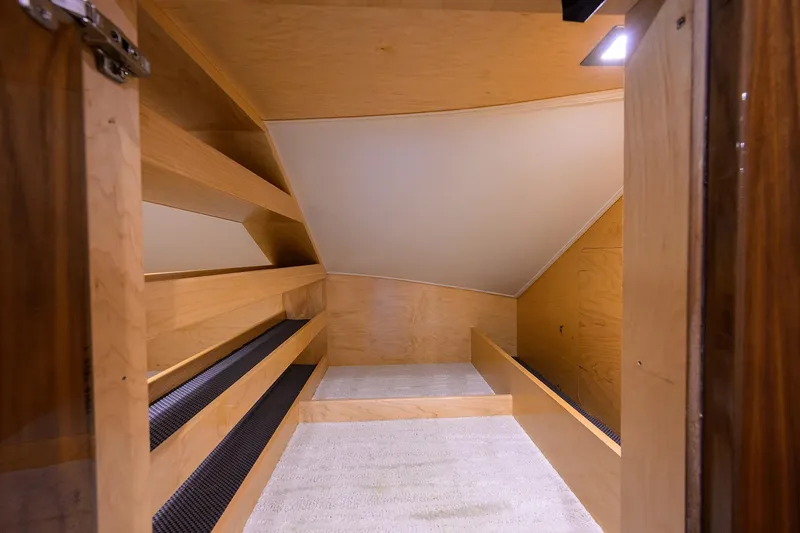 Corintios Yacht Photos Pics Viking 72 Corintios - Interior Pantry