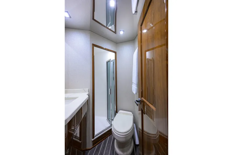 Corintios Yacht Photos Pics Viking 72 Corintios - Interior Guest Stateroom Head