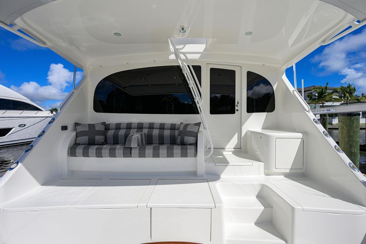 2018 Viking 72 