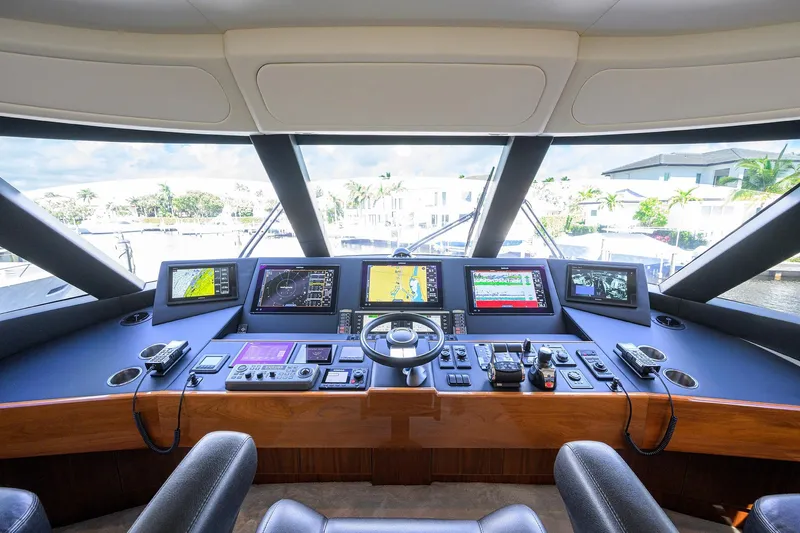 Corintios Yacht Photos Pics Viking 72 Corintios - Enclosed Flybridge