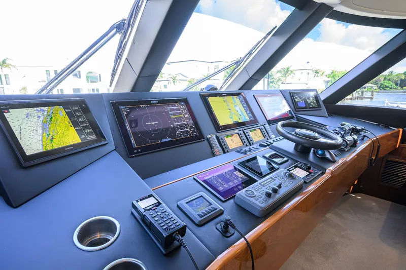 Corintios Yacht Photos Pics Viking 72 Corintios - Enclosed Flybridge