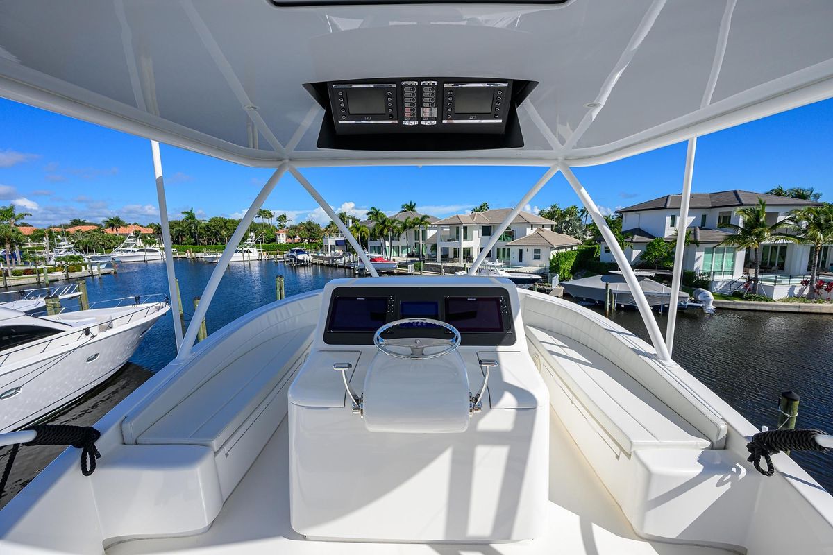 2018 Viking 72 