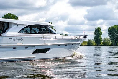 Van den Hoven Executive 1700 Mk2