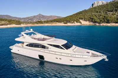 Ferretti Yachts 731