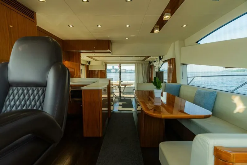  Yacht Photos Pics 2016 Sunseeker Manhattan 65 - Image 11