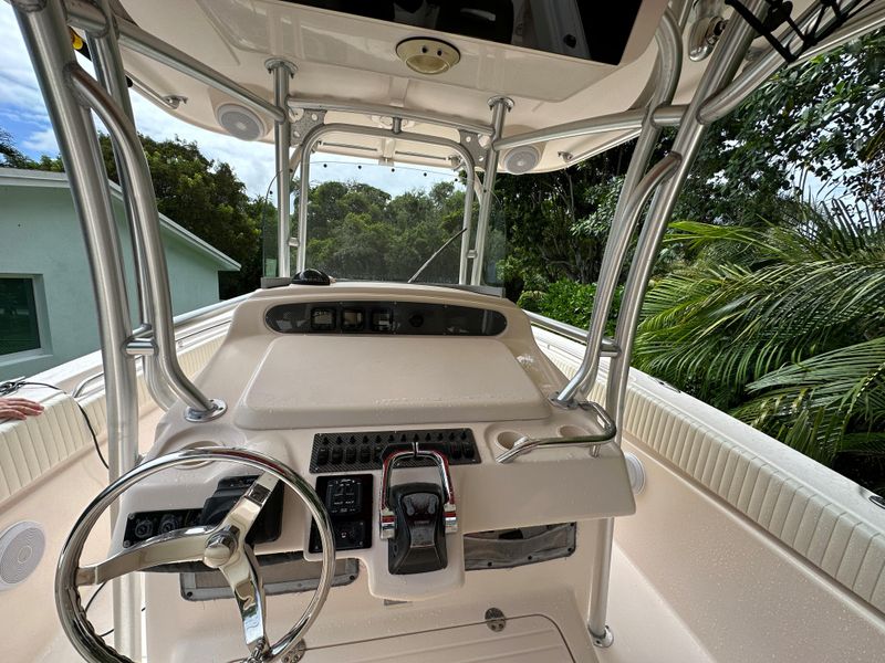 2008 Grady-White 306 Bimini