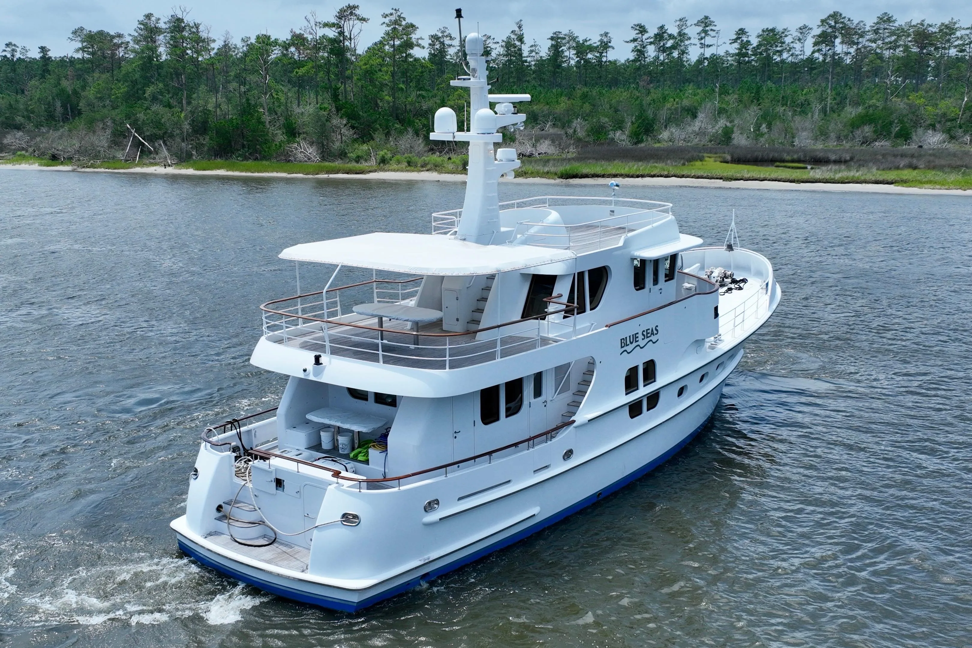 Farmont 70 Expedition Yacht