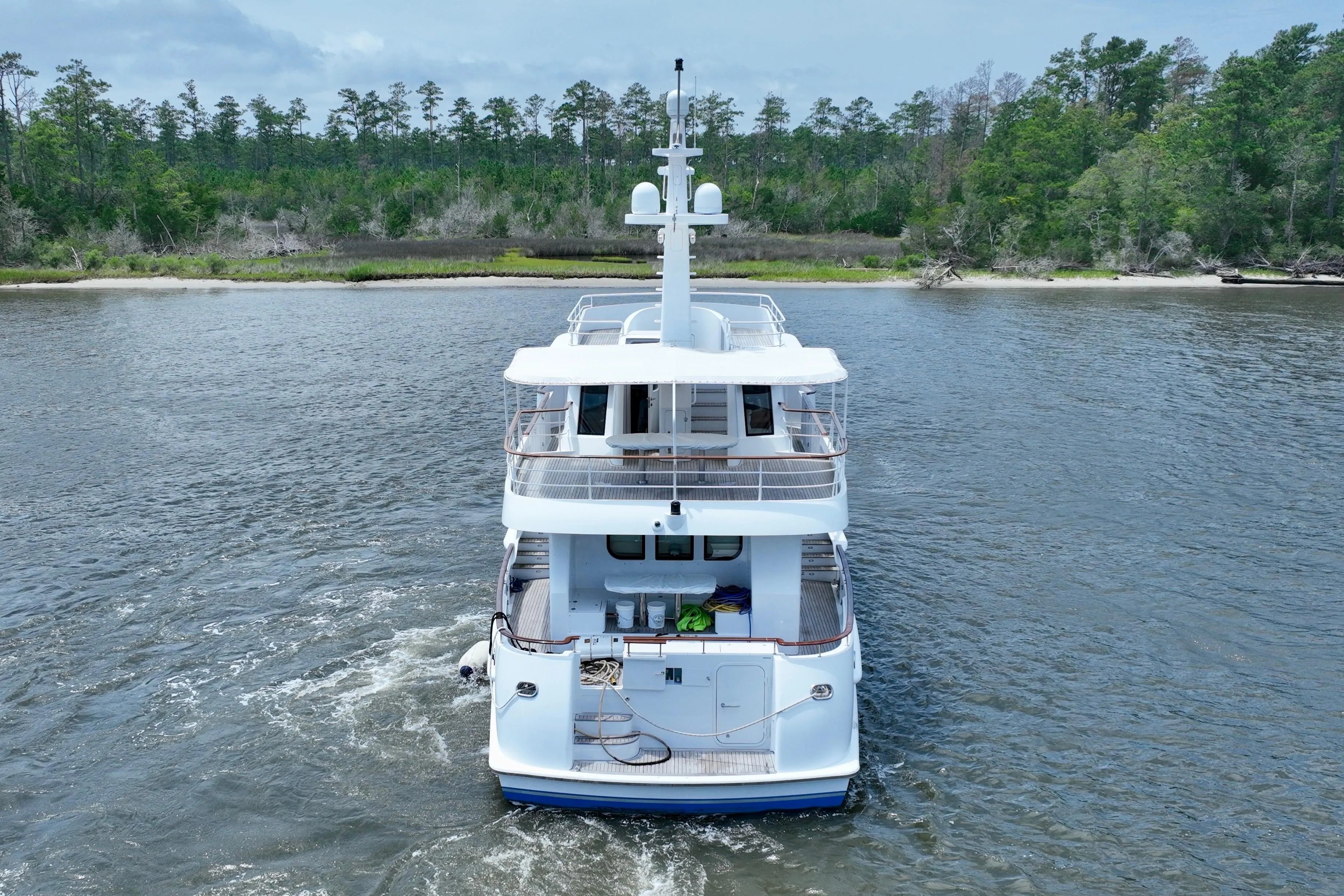 Farmont 70 Expedition Yacht