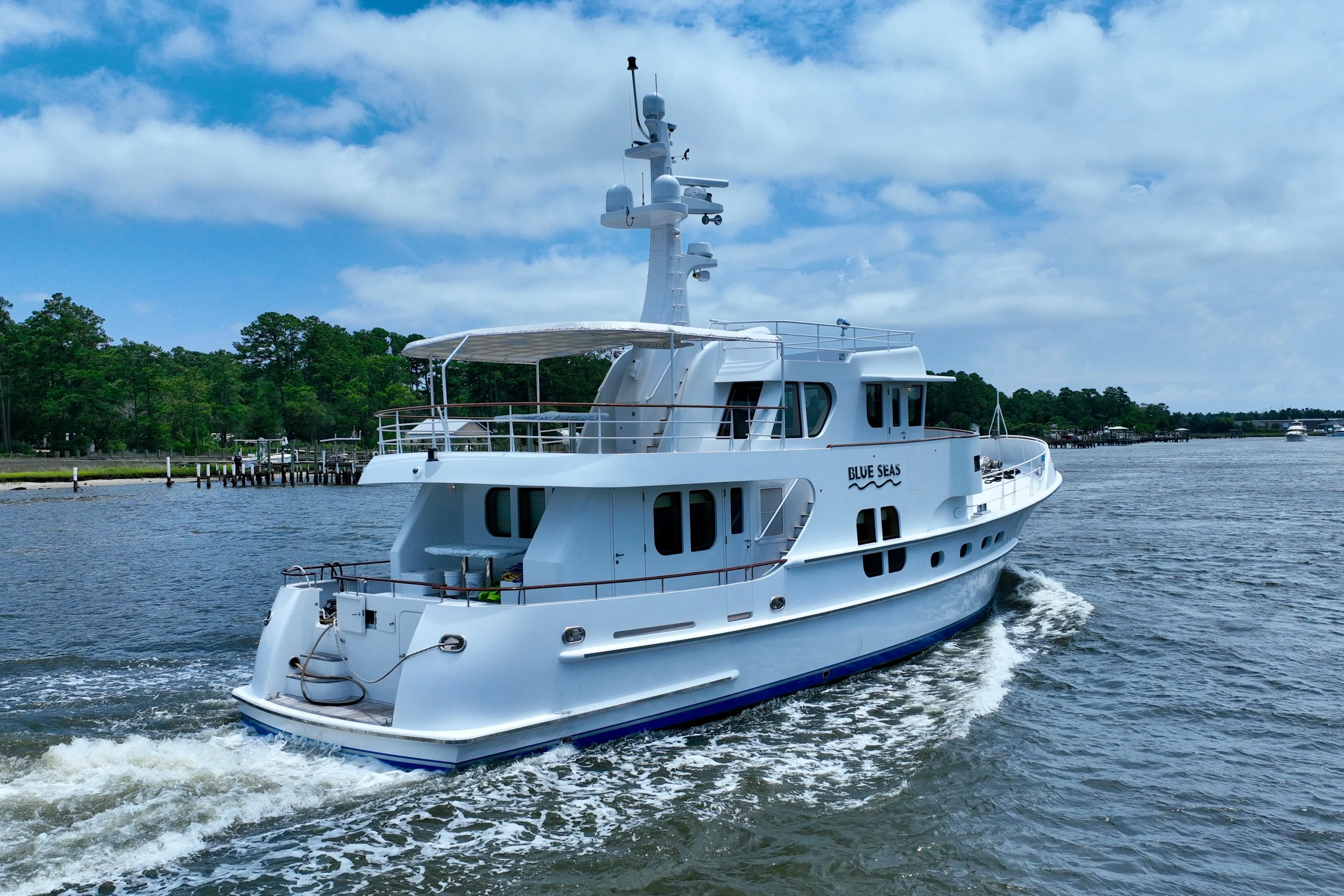 Farmont 70 Expedition Yacht