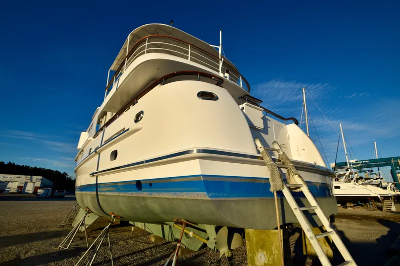 Blue Seas Yacht Photos Pics 