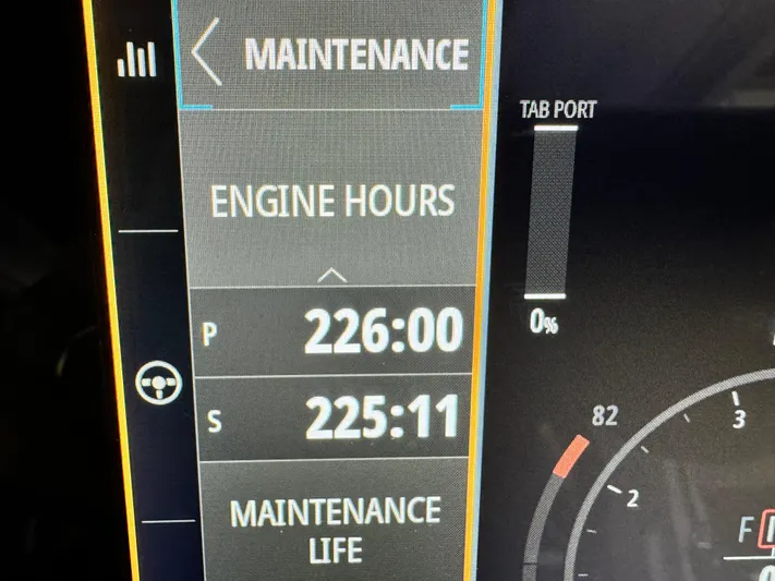 Escape Artist Yacht Photos Pics 