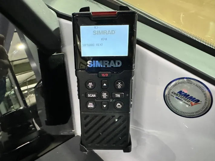 Escape Artist Yacht Photos Pics 