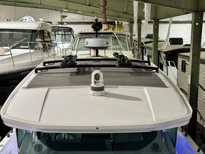 Escape Artist Yacht Photos Pics 