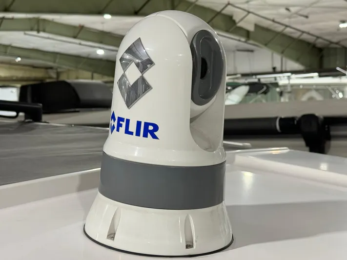 Escape Artist Yacht Photos Pics 