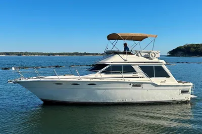 Sea Ray 355T Trawler