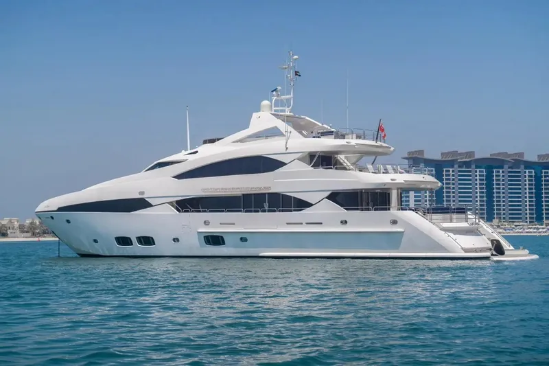  Yacht Photos Pics SUNSEEKER 40M
