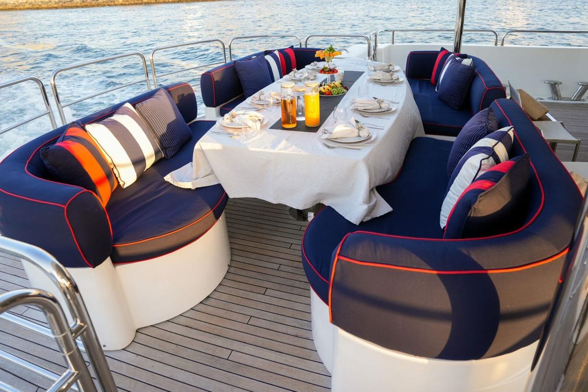 2010 Sunseeker 131 