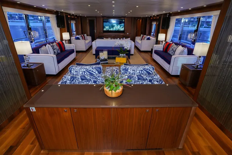  Yacht Photos Pics SUNSEEKER 40M