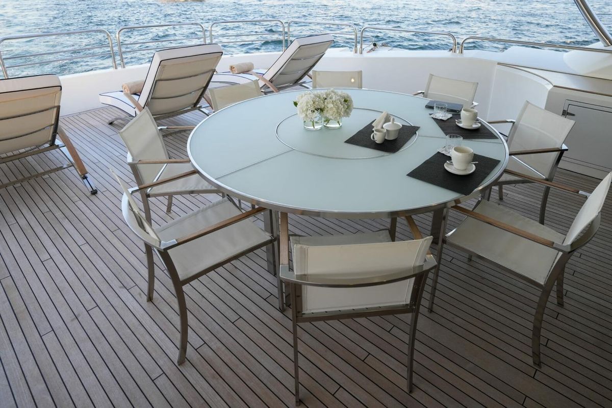 2010 Sunseeker 131 
