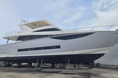 2015 Prestige 750