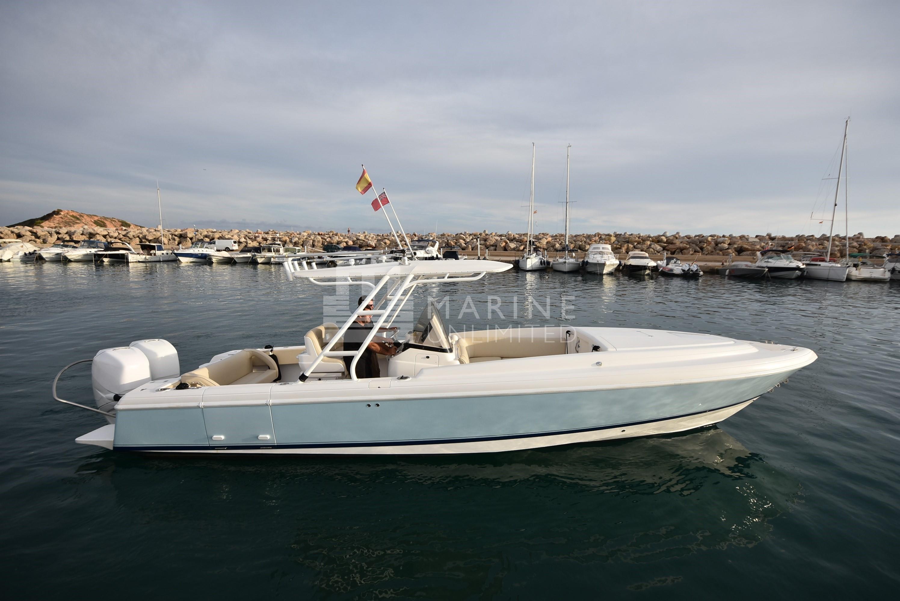 Used Intrepid 323 Cuddy in Islas Baleares - iNautia